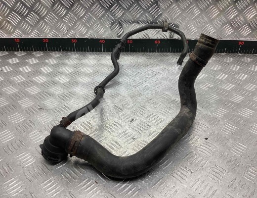 Патрубок радиатора Volkswagen Passat B6 (3C) 2005-2010  Volkswagen Passat Passat B6 (3C) 2005-2010