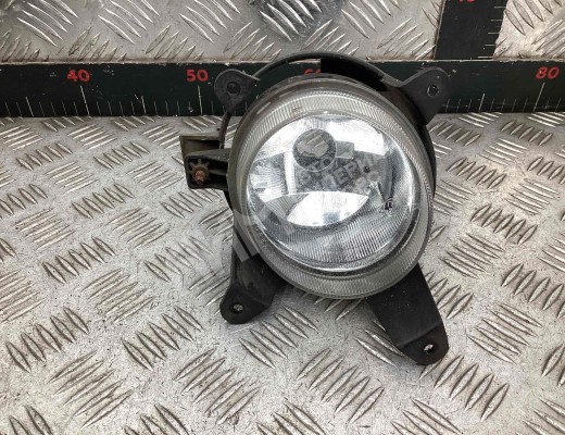 Фара противотуманная правая Kia Carens I (FJ) 2002-2006 рестайлинг  Kia Carens Carens I (FJ) 2002-2006 рестайлинг