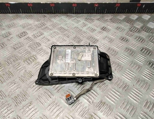 Блок розжига ксенона Audi A4 B6 (8EC, 8E5) 2000-2004  Audi A4 A4 B6 (8EC, 8E5) 2000-2004