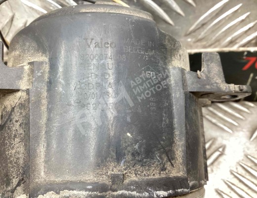 Фара противотуманная левая Renault Megane II 2002-2006  Renault Megane Megane II 2002-2006