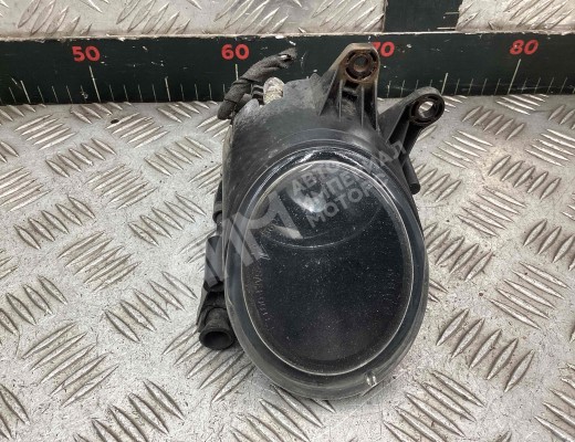 Фара противотуманная правая Audi A4 B6 (8EC, 8E5) 2000-2004  Audi A4 A4 B6 (8EC, 8E5) 2000-2004