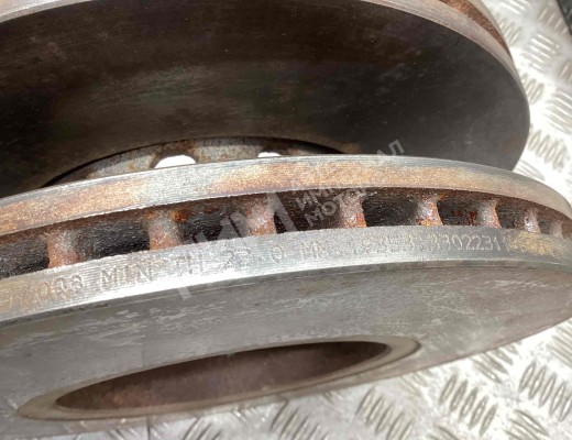Диск тормозной передний Volkswagen Passat B5 (3B) 1996-2000  Volkswagen Passat Passat B5 (3B) 1996-2000