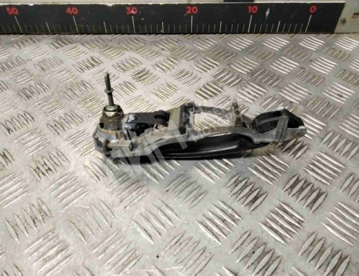 Ручка наружная передняя левая Volkswagen Golf IV (1J) 1997-2004  Volkswagen Golf Golf IV (1J) 1997-2004