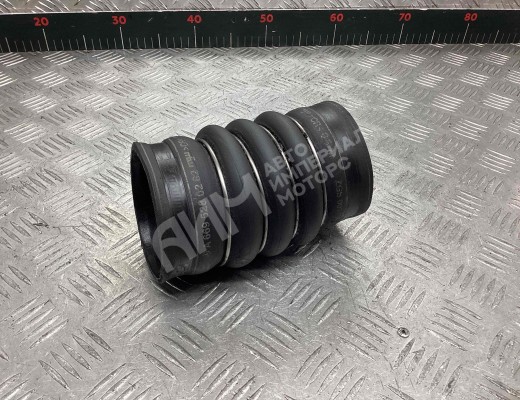 Патрубок интеркулера Mercedes Vario (W670) 1996-2013  Mercedes Vario Vario (W670) 1996-2013