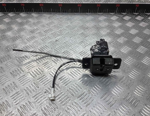 Замок багажника Kia Carnival I (GQ) 1998-2006  Kia Carnival Carnival I (GQ) 1998-2006