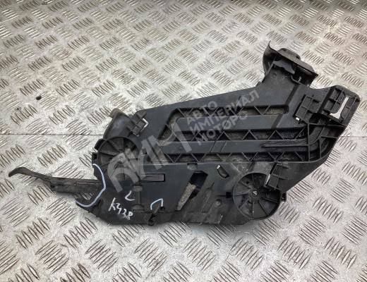 Крепление фары левой Skoda Octavia A5 (1Z) 2008-2013 рестайлинг  Skoda Octavia Octavia A5 (1Z) 2008-2013 рестайлинг