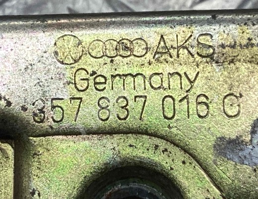 Замок двери передней правой Volkswagen Passat B4 (3A) 1993-1997  Volkswagen Passat Passat B4 (3A) 1993-1997