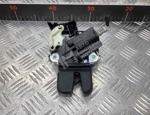 Замок багажника Audi A4 B7 (8EC, 8ED) 2004-2008  Audi A4 A4 B7 (8EC, 8ED) 2004-2008