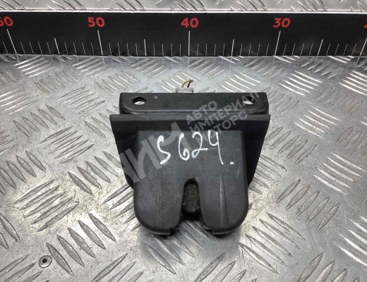 Замок багажника Audi A6 C5 (4B) 2001-2004 рестайлинг  Audi A6 A6 C5 (4B) 2001-2004 рестайлинг