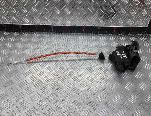 Замок двери передней левой Audi A3 II (8P) 2003-2005  Audi A3 A3 II (8P) 2003-2005