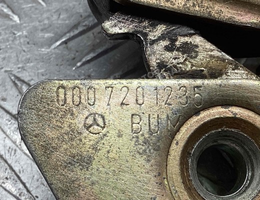 Замок двери передней правой Mercedes МВ100 (W631) 1981-1996  Mercedes 100 МВ100 (W631) 1981-1996