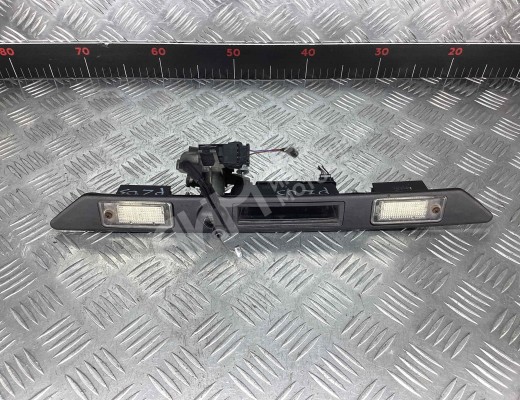 Накладка подсветки номера Audi A4 B7 (8EC, 8ED) 2004-2008  Audi A4 A4 B7 (8EC, 8ED) 2004-2008