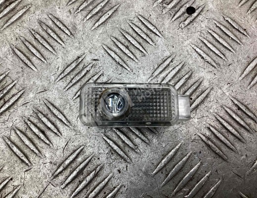 Подсветка порога Audi A6 C6 (4F) 2004-2008  Audi A6 A6 C6 (4F) 2004-2008