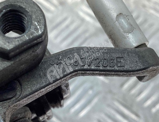 Ручка наружная передняя правая Volkswagen Passat B4 (3A) 1993-1997  Volkswagen Passat Passat B4 (3A) 1993-1997