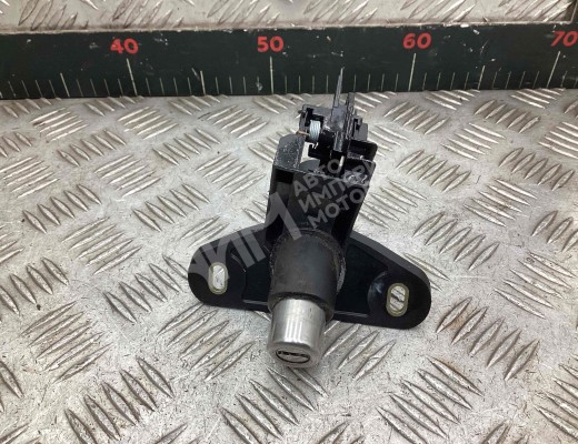 Кнопка открытия багажника Opel Zafira A 1999-2003  Opel Zafira Zafira A 1999-2003