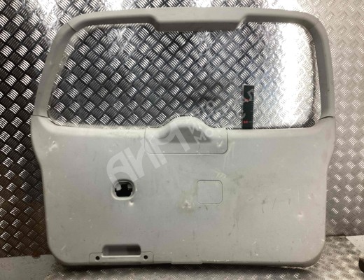 Обшивка крышки багажника Hyundai Trajet 2004-2008 рестайлинг  Hyundai Trajet Trajet 2004-2008 рестайлинг