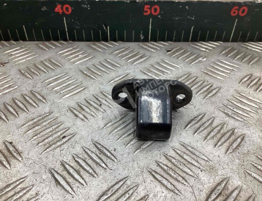 Направляющая крышки багажника Hyundai Trajet 2004-2008 рестайлинг  Hyundai Trajet Trajet 2004-2008 рестайлинг