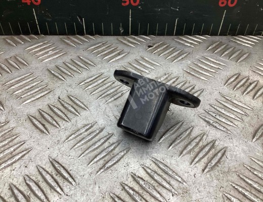 Направляющая крышки багажника Hyundai Trajet 2004-2008 рестайлинг  Hyundai Trajet Trajet 2004-2008 рестайлинг