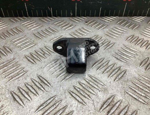 Направляющая крышки багажника Hyundai Trajet 2004-2008 рестайлинг  Hyundai Trajet Trajet 2004-2008 рестайлинг