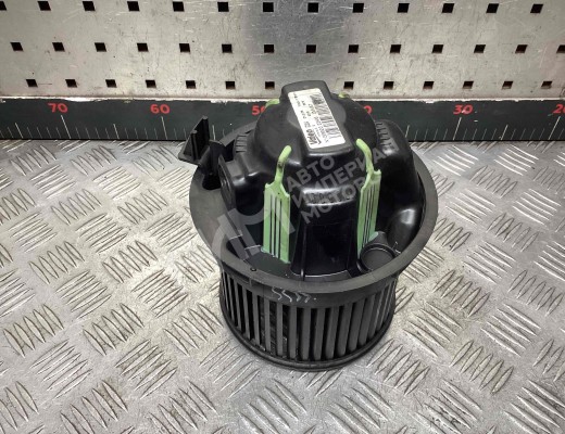 Моторчик печки Peugeot 207CC (WB) 2007-2009  Peugeot 207CC 207CC (WB) 2007-2009