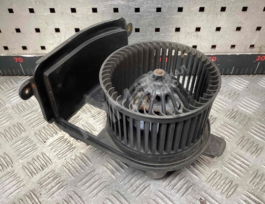 Моторчик печки Renault Kangoo I 2003-2007 рестайлинг  Renault Kangoo Kangoo I 2003-2007 рестайлинг