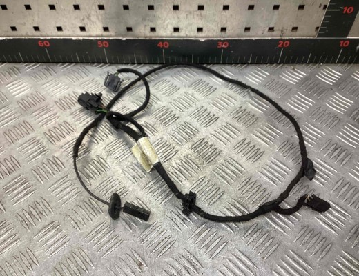 Проводка крышки багажника Seat Ibiza II (6K) 1993-2002  Seat Ibiza Ibiza II (6K) 1993-2002