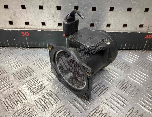 Расходомер воздуха Volkswagen Bora (1J) 1998-2005  Volkswagen Bora Bora (1J) 1998-2005