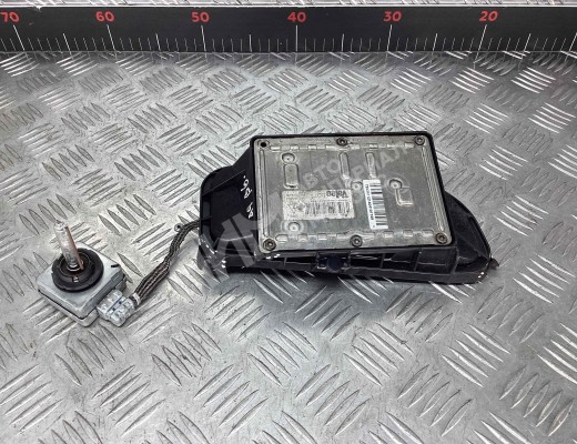 Блок розжига ксенона Audi A4 B6 (8EC, 8E5) 2000-2004  Audi A4 A4 B6 (8EC, 8E5) 2000-2004