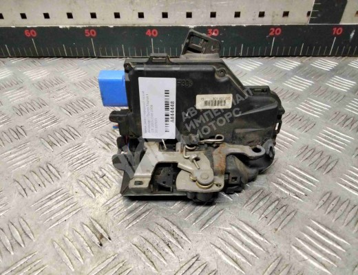 Замок двери передней левой Volkswagen Touran I (1T) 2003-2006  Volkswagen Touran Touran I (1T) 2003-2006