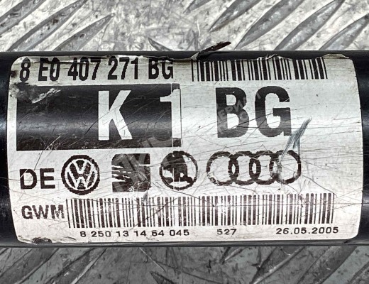 Полуось передняя левая (приводной вал, ШРУС) Audi A4 B7 (8EC, 8ED) 2004-2008  Audi A4 A4 B7 (8EC, 8ED) 2004-2008