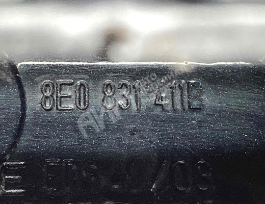 Петля двери передней левой Audi A3 II (8P) 2003-2005  Audi A3 A3 II (8P) 2003-2005
