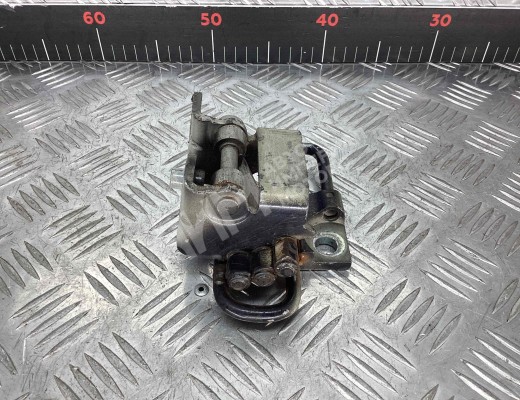 Петля двери передней правой Volkswagen Golf V (1K) 2004-2009  Volkswagen Golf Golf V (1K) 2004-2009