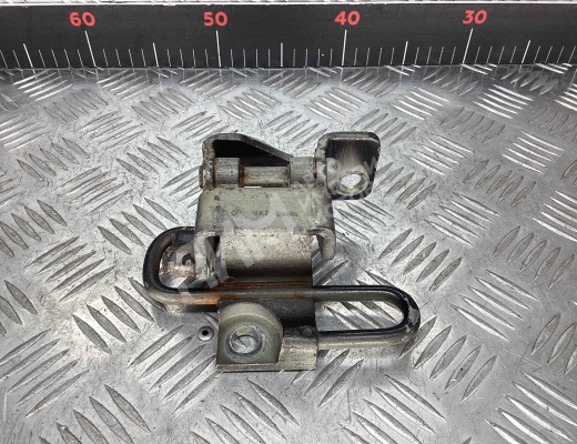 Петля двери передней правой Volkswagen Golf V (1K) 2004-2009  Volkswagen Golf Golf V (1K) 2004-2009