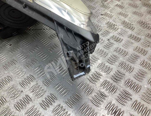 Фара правая Peugeot 207CC (WB) 2007-2009  Peugeot 207CC 207CC (WB) 2007-2009