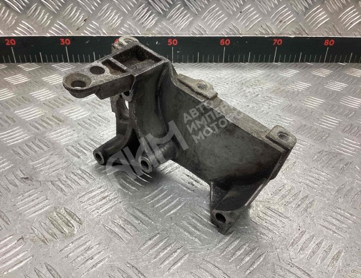 Кронштейн двигателя Renault Kangoo I 2003-2007 рестайлинг  Renault Kangoo Kangoo I 2003-2007 рестайлинг