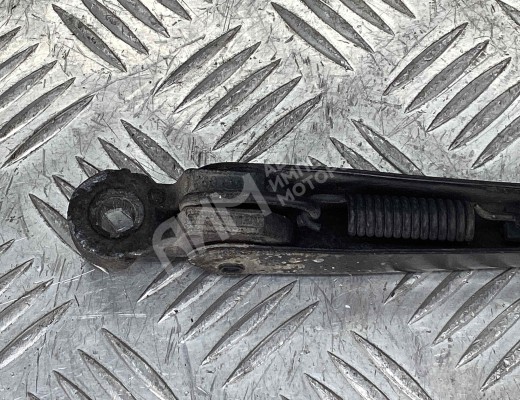 Щеткодержатель задний Mercedes C (W203) 2000-2004  Mercedes C C (W203) 2000-2004