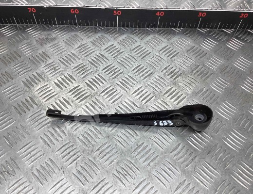 Щеткодержатель (поводок стеклоочистителя, дворник) Audi A6 C5 (4B) 2001-2004 рестайлинг  Audi A6 A6 C5 (4B) 2001-2004 рестайлинг