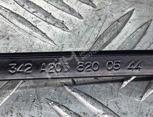 Щеткодержатель (поводок стеклоочистителя, дворник) Mercedes C (W203) 2000-2004  Mercedes C C (W203) 2000-2004