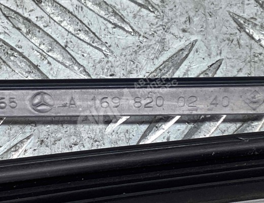 Щеткодержатель (поводок стеклоочистителя, дворник) Mercedes A (W169) 2004-2012  Mercedes A A (W169) 2004-2012
