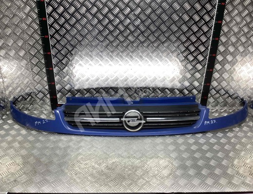 Решетка радиатора Opel Vivaro A 2001-2014  Opel Vivaro Vivaro A 2001-2014