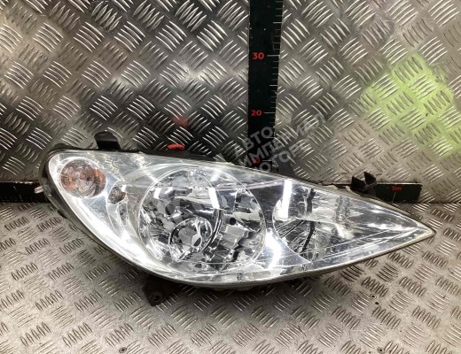 Фара правая Peugeot 307 (3A/3H) 2001-2005  Peugeot 307 307 (3A/3H) 2001-2005