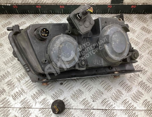 Фара левая Volkswagen Passat B5 (3B) 1996-2000  Volkswagen Passat Passat B5 (3B) 1996-2000