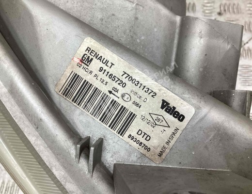 Фара правая Opel Vivaro A 2001-2014  Opel Vivaro Vivaro A 2001-2014