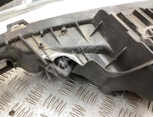 Фара правая Peugeot 207 (WA/WC/WK) 2006-2013  Peugeot 207 207 (WA/WC/WK) 2006-2013