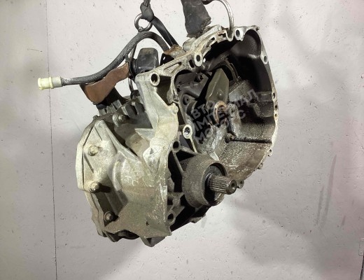 КПП механическая (МКПП) 5-ступенчатая Dacia Sandero II (B52) 2013-2020  Dacia Sandero Sandero II (B52) 2013-2020