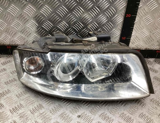 Фара правая Audi A4 B6 (8EC, 8E5) 2000-2004  Audi A4 A4 B6 (8EC, 8E5) 2000-2004