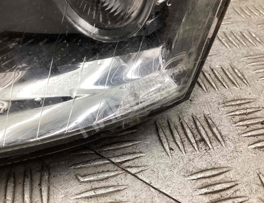 Фара левая Audi A4 B6 (8EC, 8E5) 2000-2004  Audi A4 A4 B6 (8EC, 8E5) 2000-2004