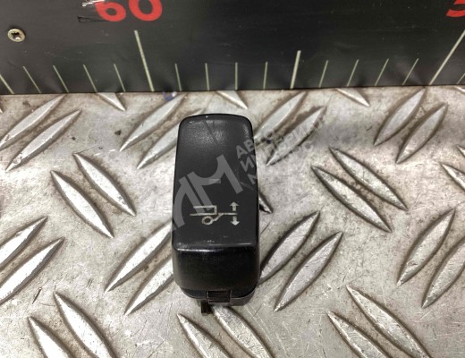 Кнопка (выключатель) Scania P-series I 2004-2017  Scania P-series P-series I 2004-2017