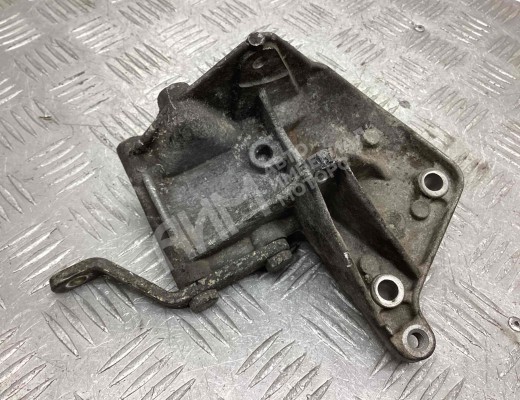 Кронштейн гидроусилителя BMW 5-Series (E28) 1981-1988  BMW 5-Series 5-Series (E28) 1981-1988