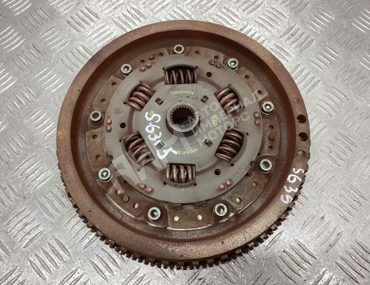 Маховик Audi A6 C5 (4B) 2001-2004 рестайлинг  Audi A6 A6 C5 (4B) 2001-2004 рестайлинг